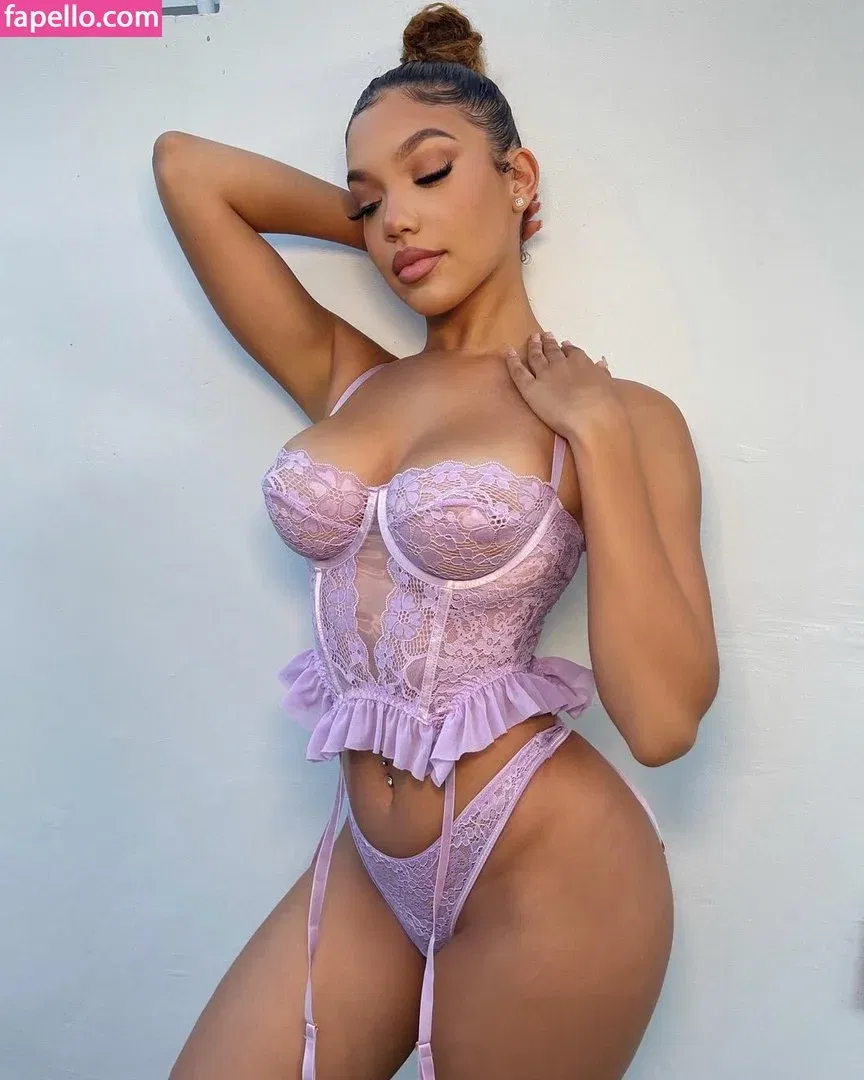 Tiona Fernan Onlyfans Photo Gallery 