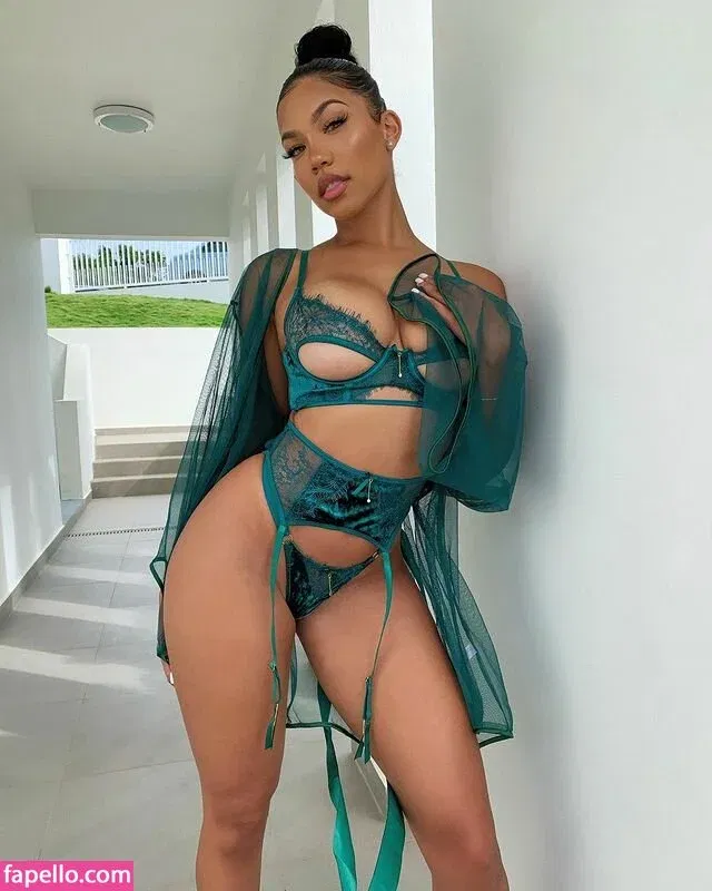Tiona Fernan Onlyfans Photo Gallery 