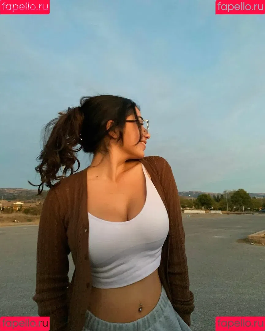 Tay Estrada Onlyfans Photo Gallery 