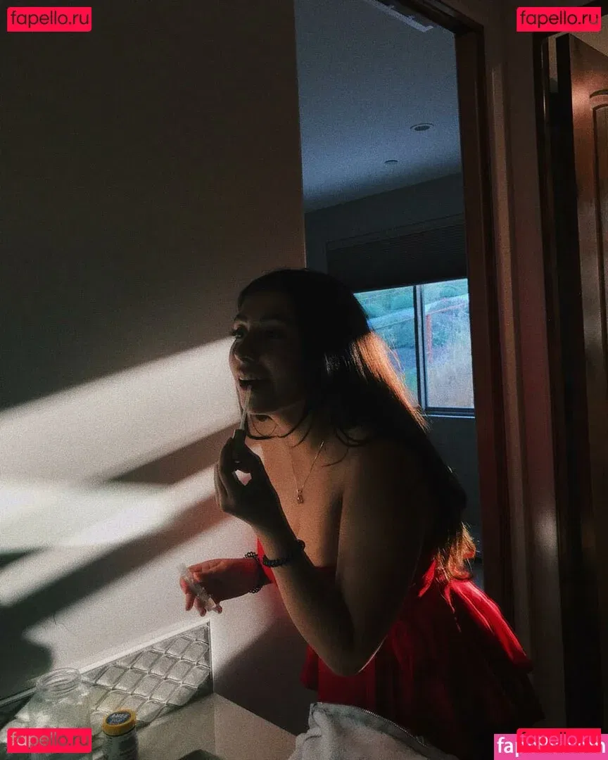 Tay Estrada Onlyfans Photo Gallery 