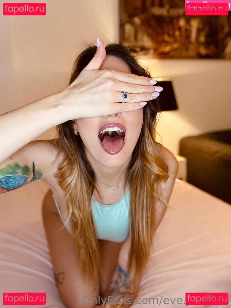 eve.johnson Onlyfans Photo Gallery 