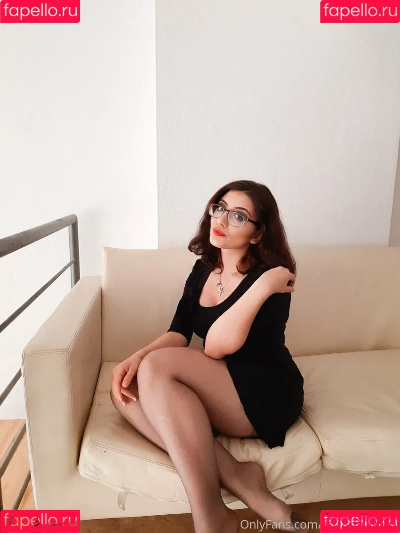 Ana Allabout Onlyfans Photo Gallery 