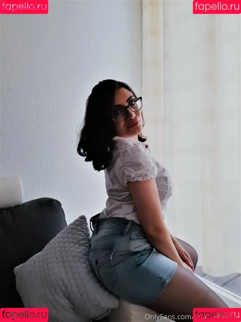 Ana Allabout Onlyfans Photo Gallery 