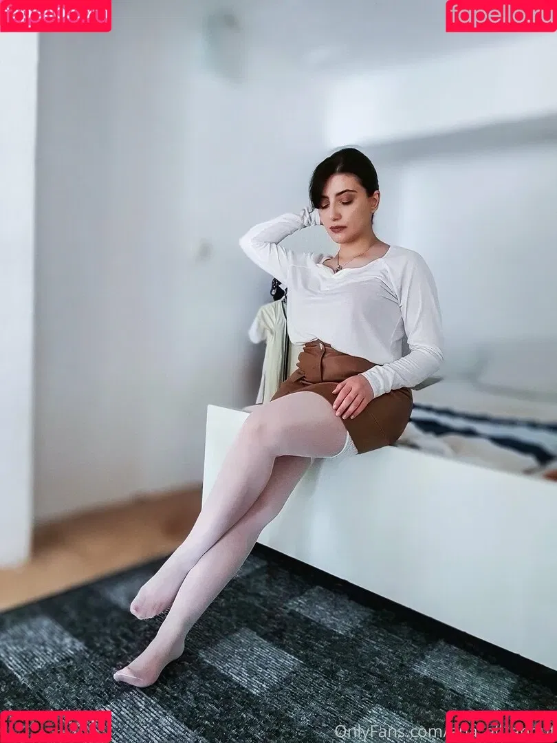 Ana Allabout Onlyfans Photo Gallery 