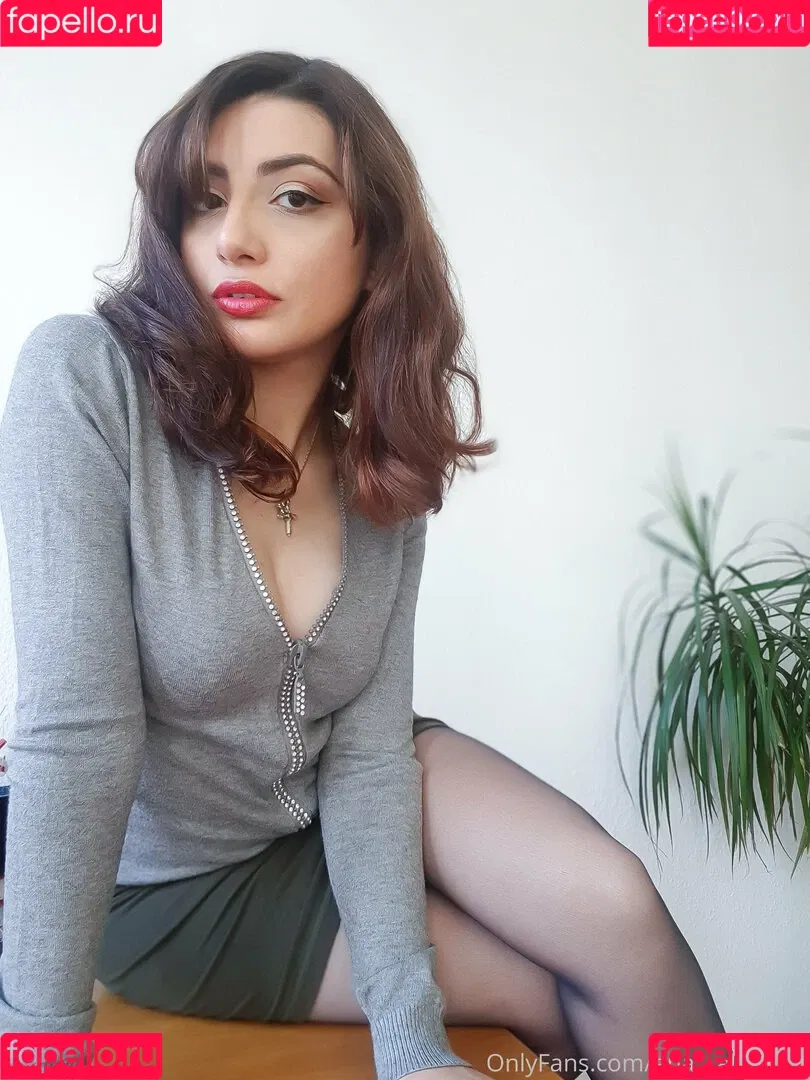 Ana Allabout Onlyfans Photo Gallery 