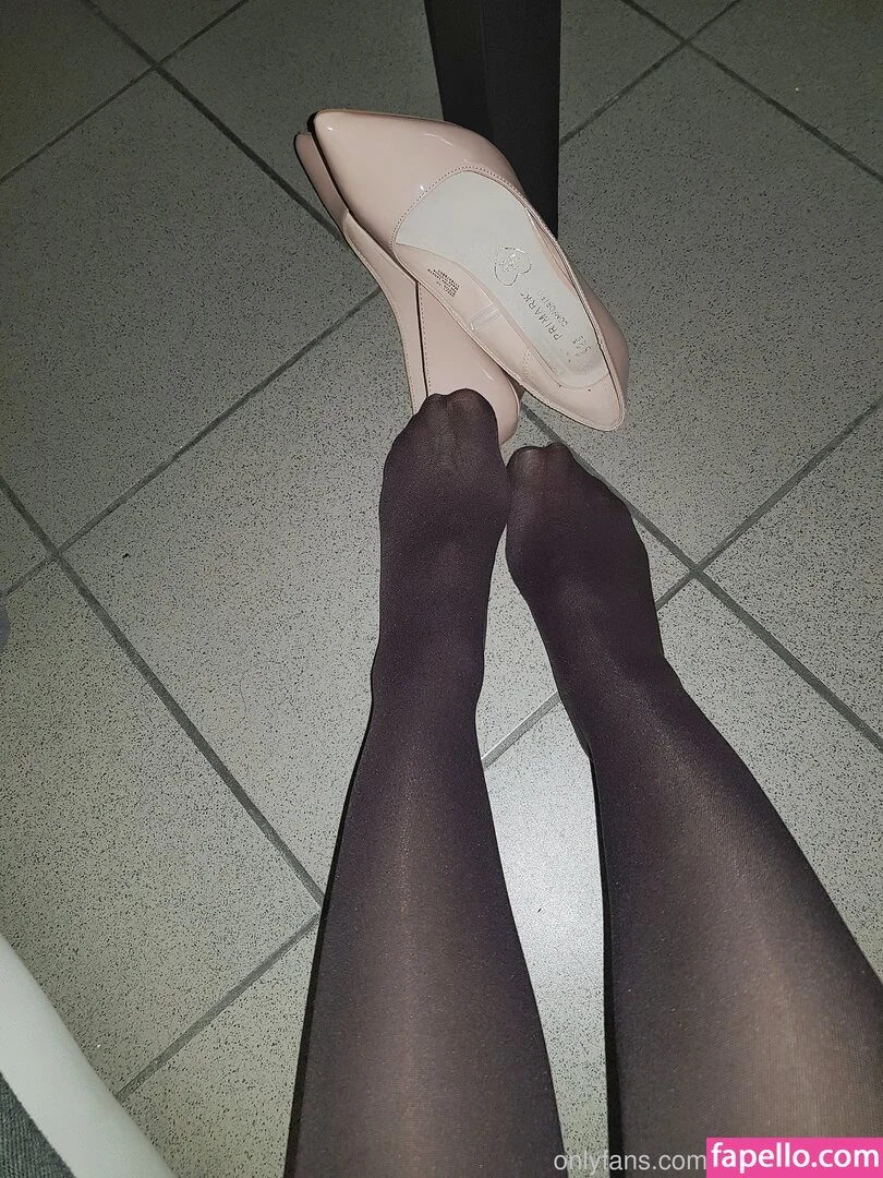 Ana Allabout Onlyfans Photo Gallery 