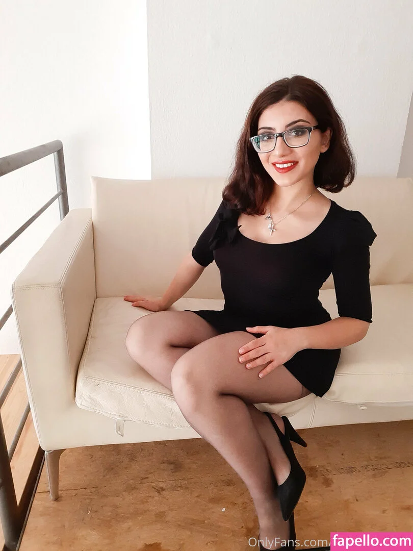 Ana Allabout Onlyfans Photo Gallery 