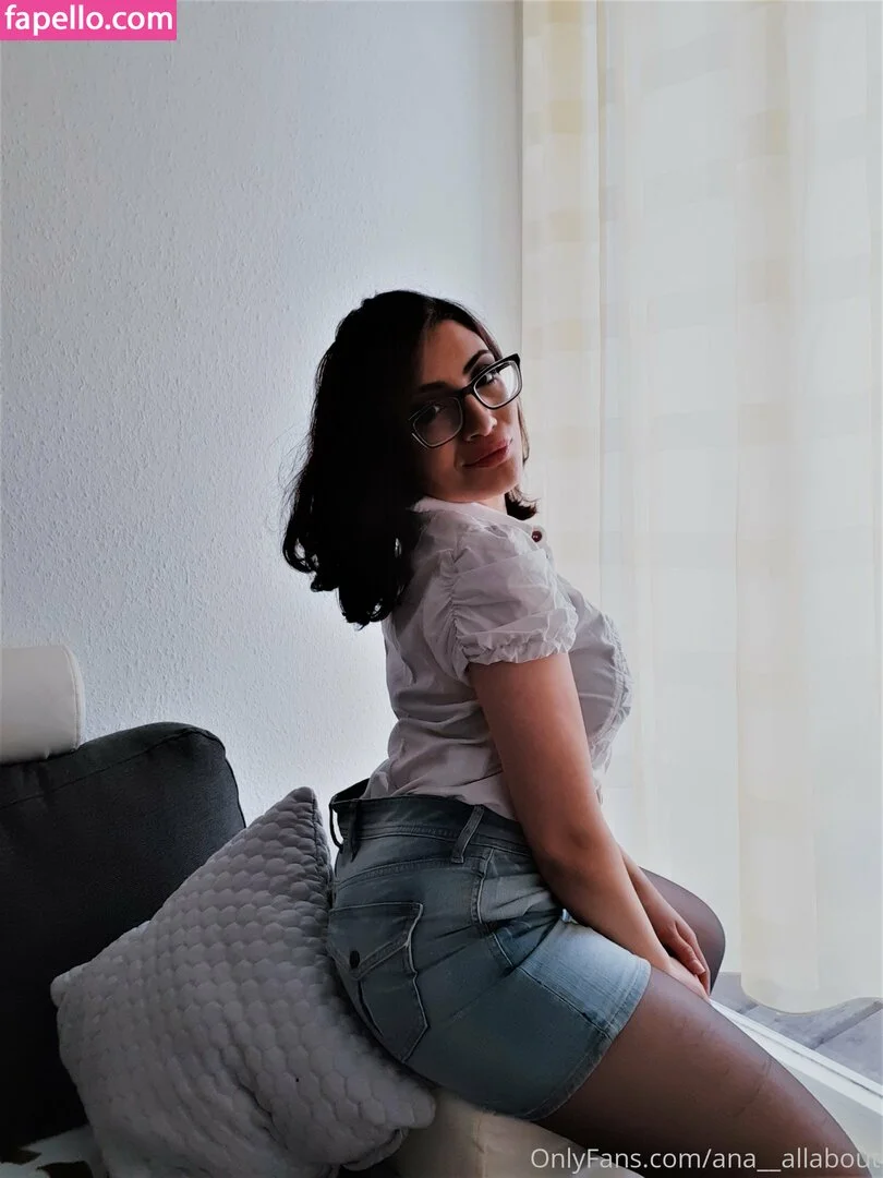 Ana Allabout Onlyfans Photo Gallery 