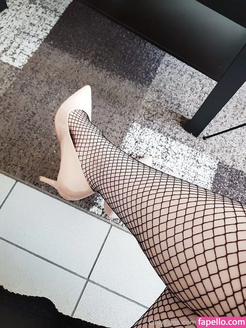 Ana Allabout Onlyfans Photo Gallery 