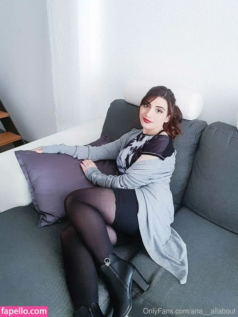 Ana Allabout Onlyfans Photo Gallery 