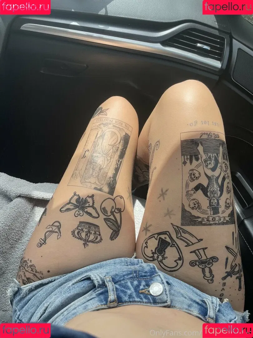 bellathornevip Onlyfans Photo Gallery 