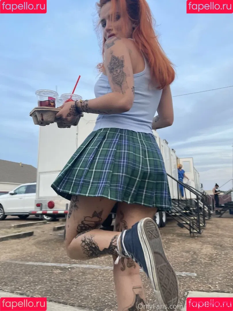bellathornevip Onlyfans Photo Gallery 