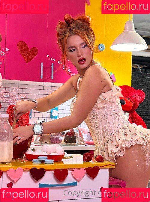 bellathornevip Onlyfans Photo Gallery 