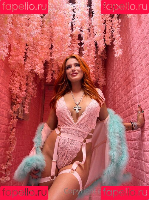 bellathornevip Onlyfans Photo Gallery 