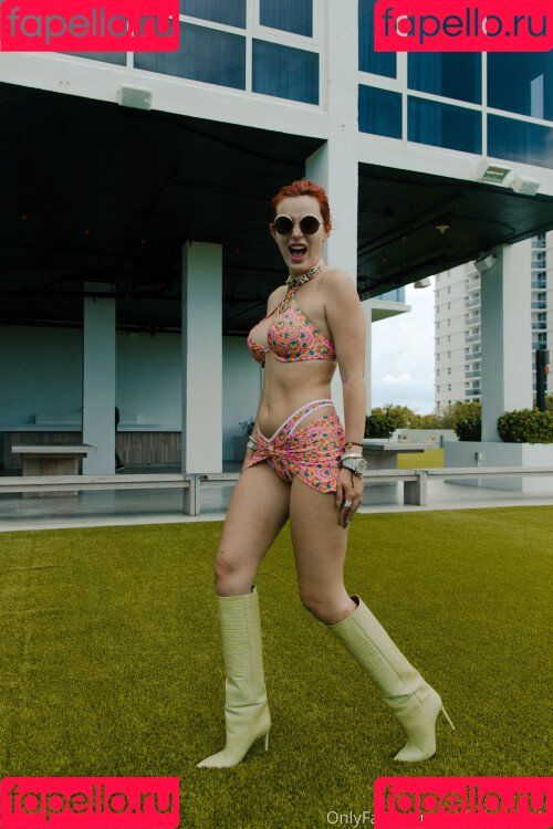 bellathornevip Onlyfans Photo Gallery 