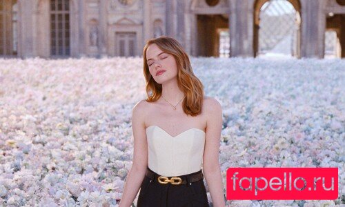 bellathornevip Onlyfans Photo Gallery 