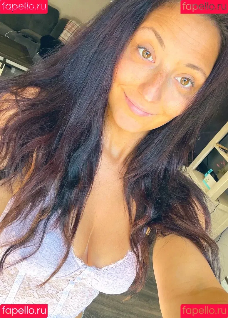LeeLee Onlyfans Photo Gallery 