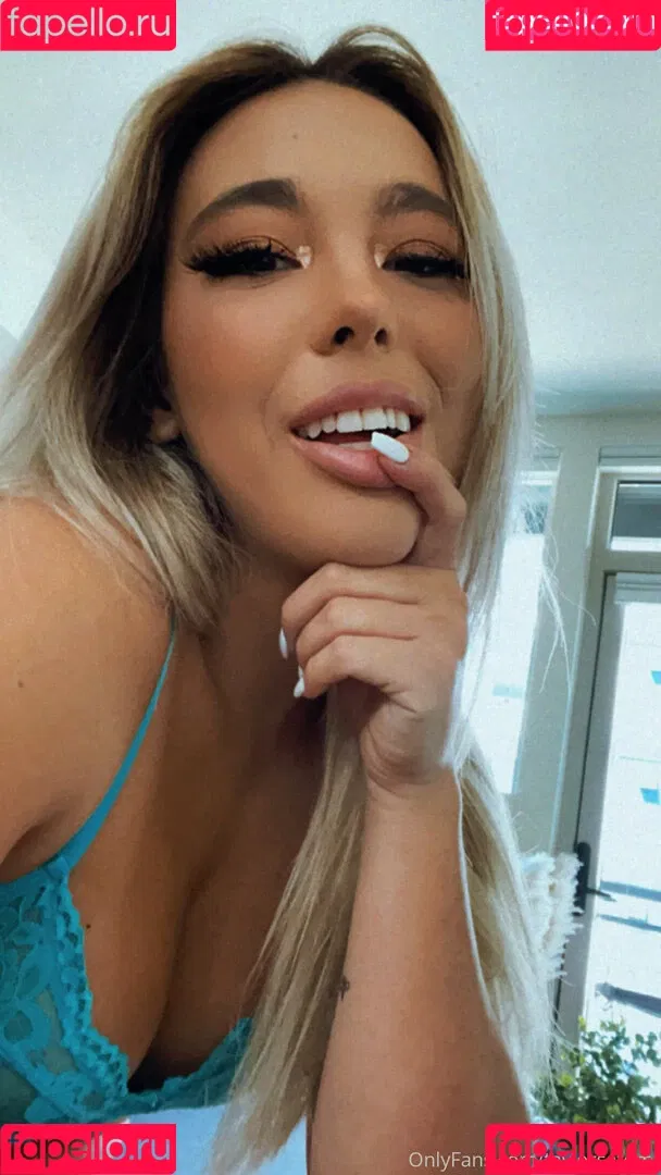 taylorsatomi Onlyfans Photo Gallery 