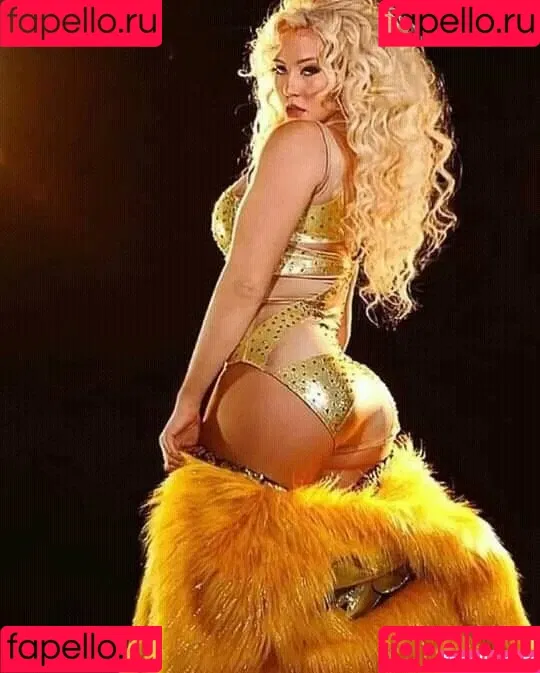 Nikkita Lyons Onlyfans Photo Gallery 