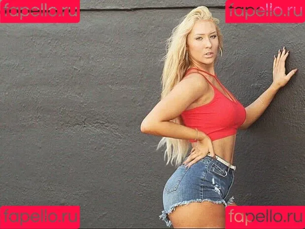 Nikkita Lyons Onlyfans Photo Gallery 