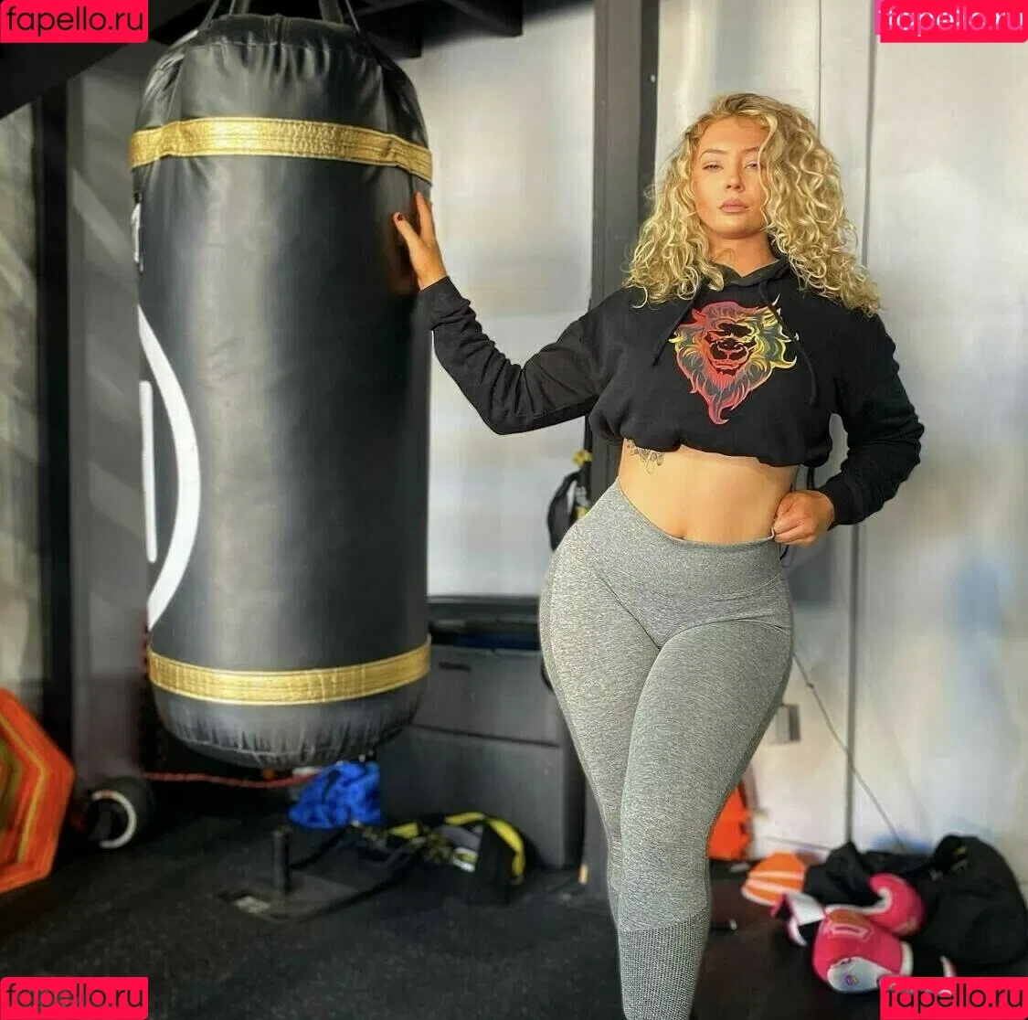 Nikkita Lyons Onlyfans Photo Gallery 