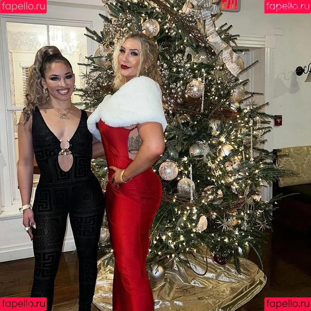 Nikkita Lyons Onlyfans Photo Gallery 