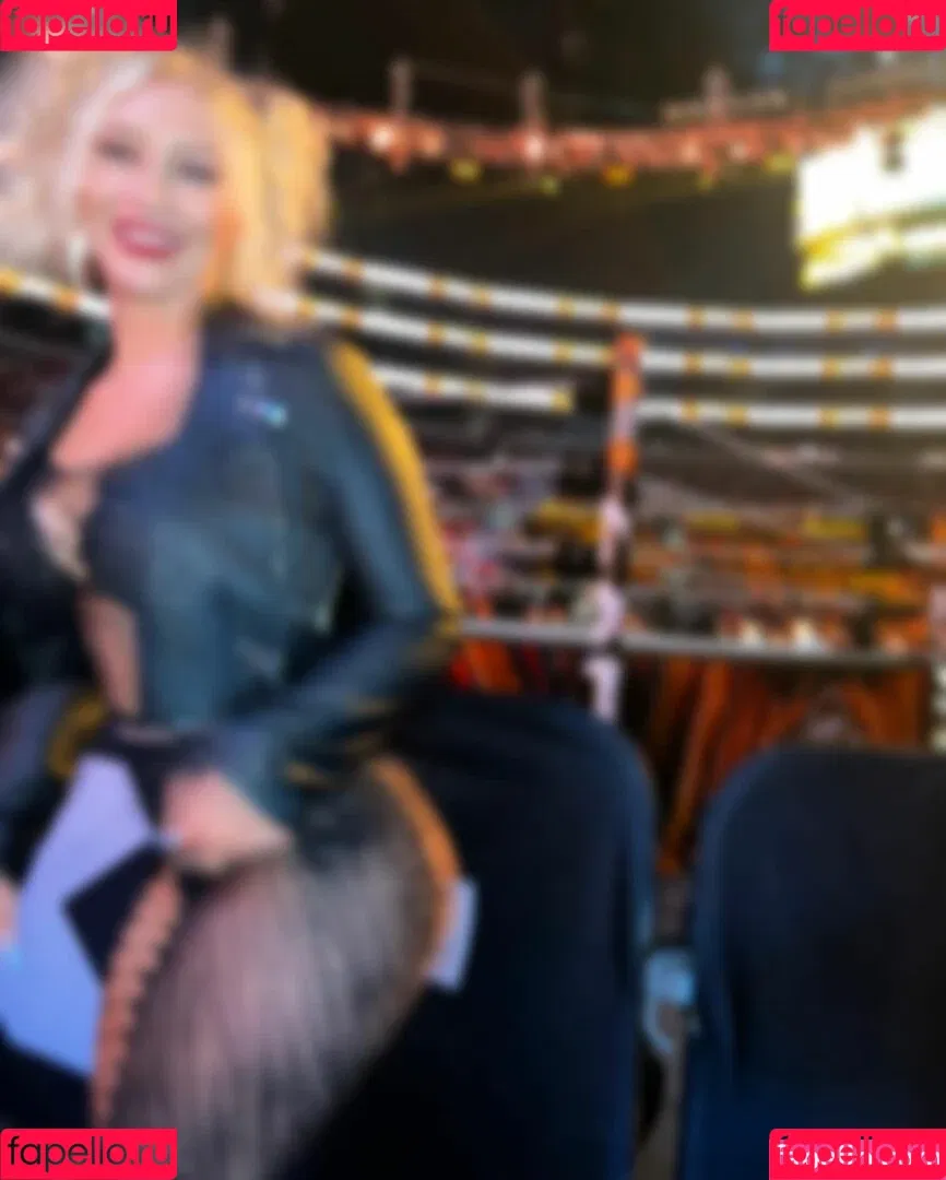 Nikkita Lyons Onlyfans Photo Gallery 