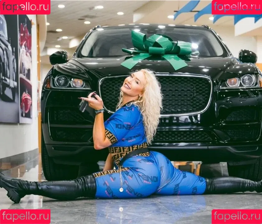 Nikkita Lyons Onlyfans Photo Gallery 