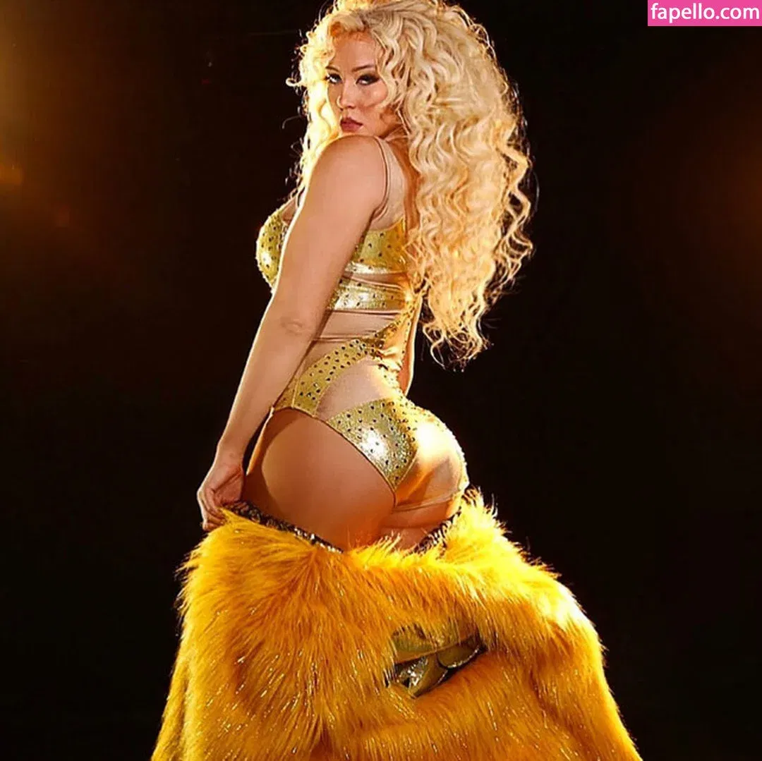 Nikkita Lyons Onlyfans Photo Gallery 