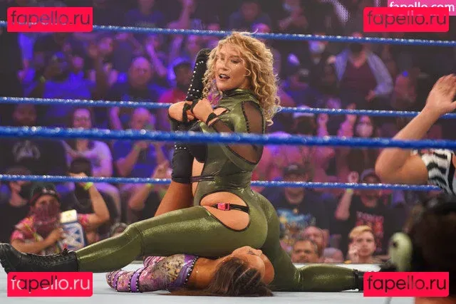 Nikkita Lyons Onlyfans Photo Gallery 