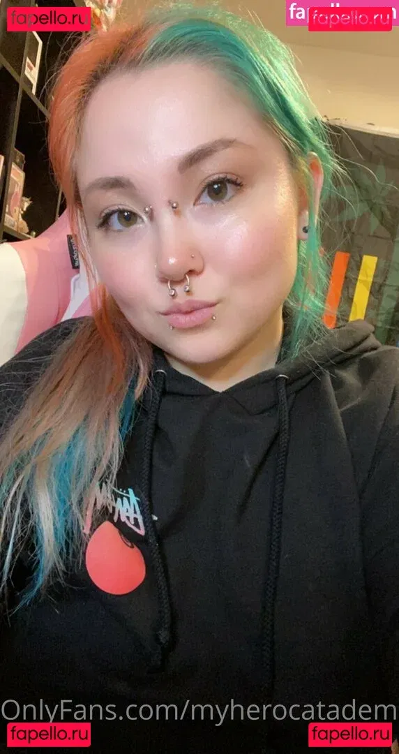 myherocatademiafree Onlyfans Photo Gallery 
