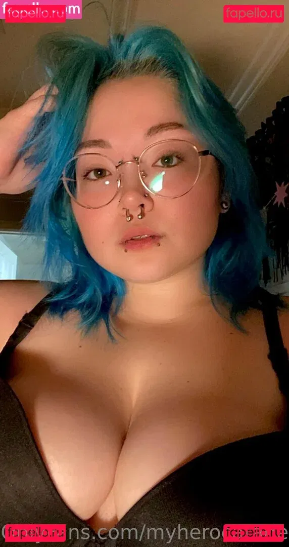 myherocatademiafree Onlyfans Photo Gallery 