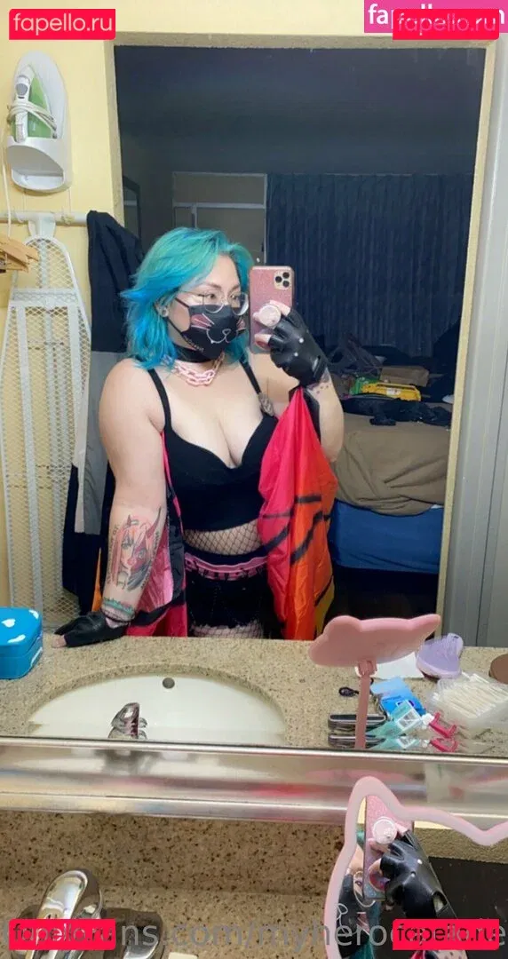 myherocatademiafree Onlyfans Photo Gallery 