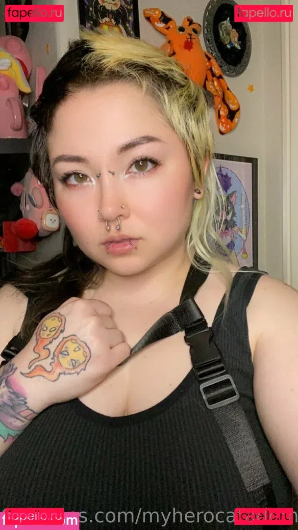 myherocatademiafree Onlyfans Photo Gallery 