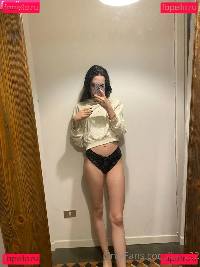 kvry22 Onlyfans Photo Gallery 