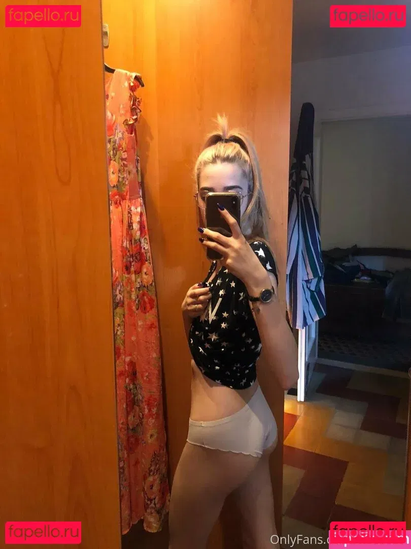 kvry22 Onlyfans Photo Gallery 