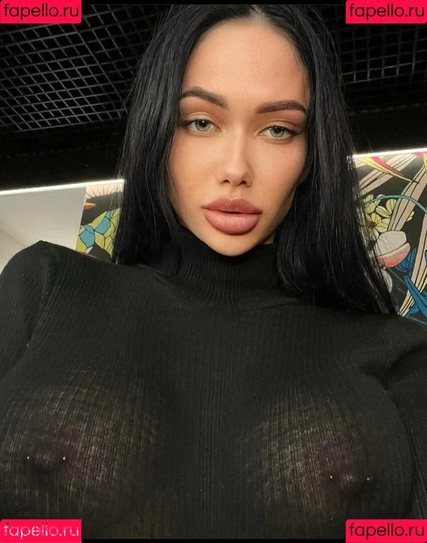 alinajimmychoo Onlyfans Photo Gallery 