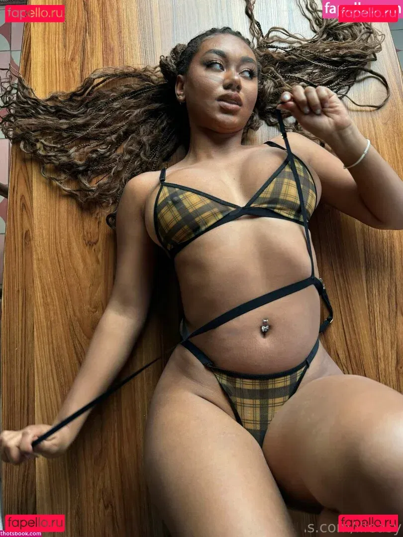 Elizabeth Anorue Onlyfans Photo Gallery 