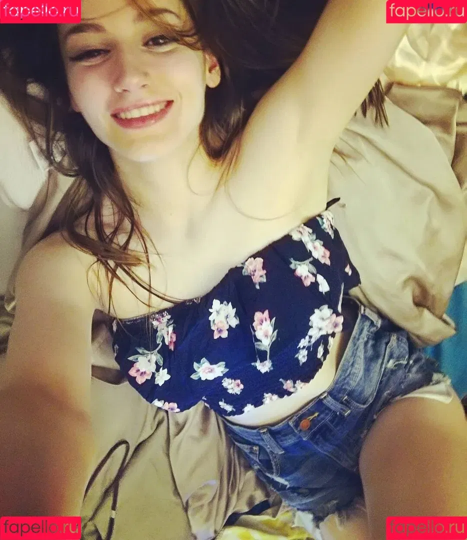 Pelagea ASMR Onlyfans Photo Gallery 