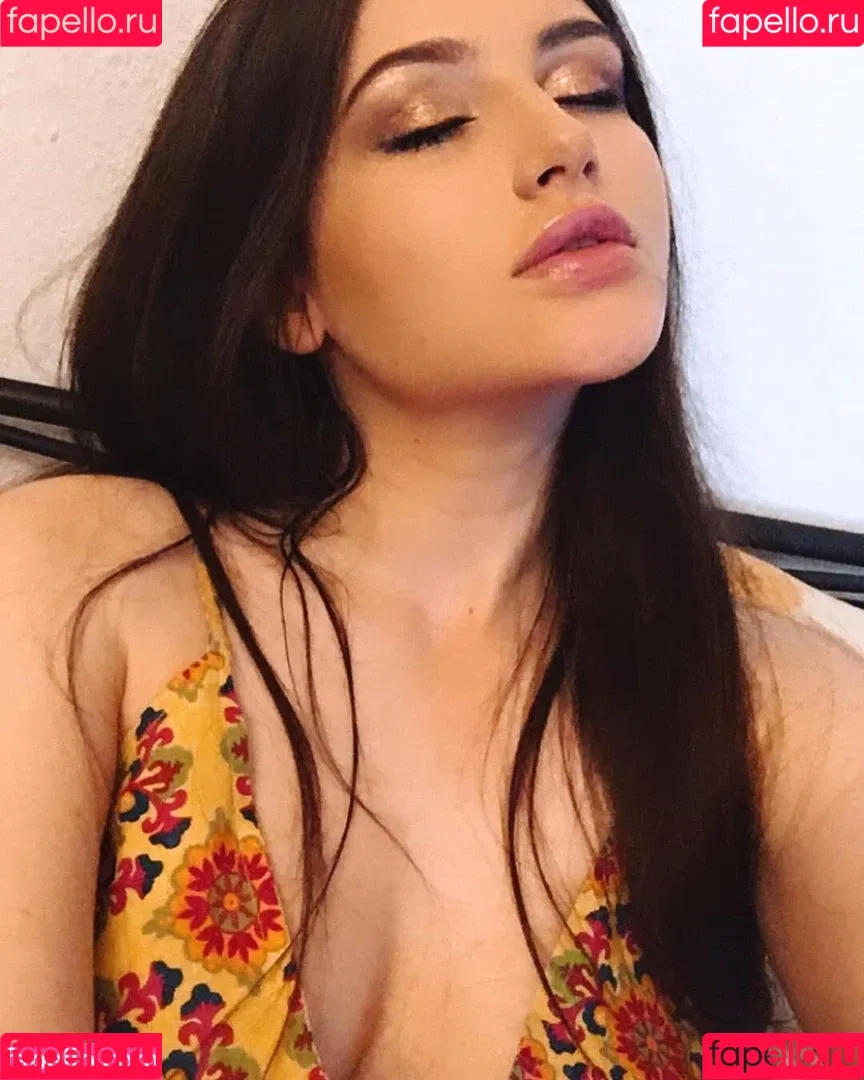 Pelagea ASMR Onlyfans Photo Gallery 