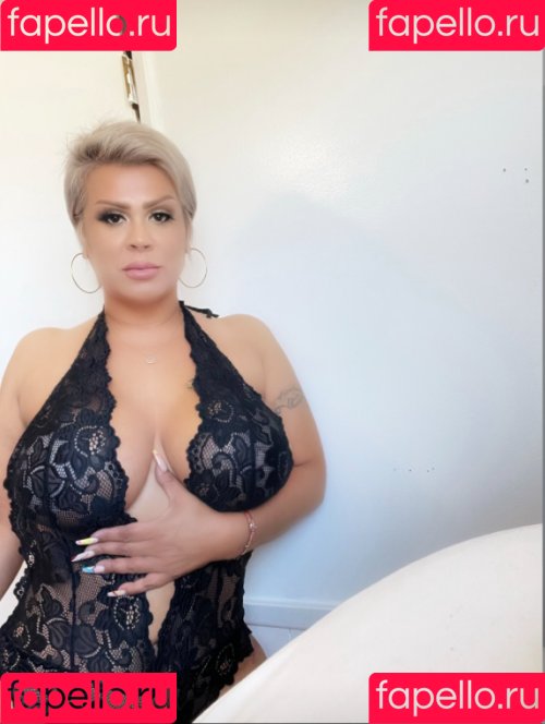 Myralachula Onlyfans Photo Gallery 