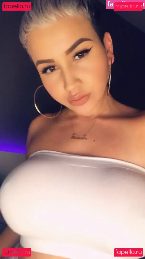 Stephmurves Onlyfans Photo Gallery 