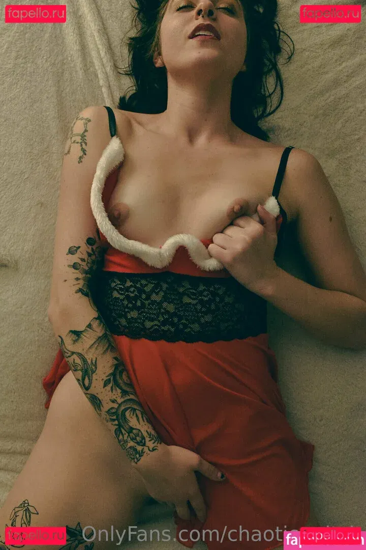 chaotic_witch Onlyfans Photo Gallery 