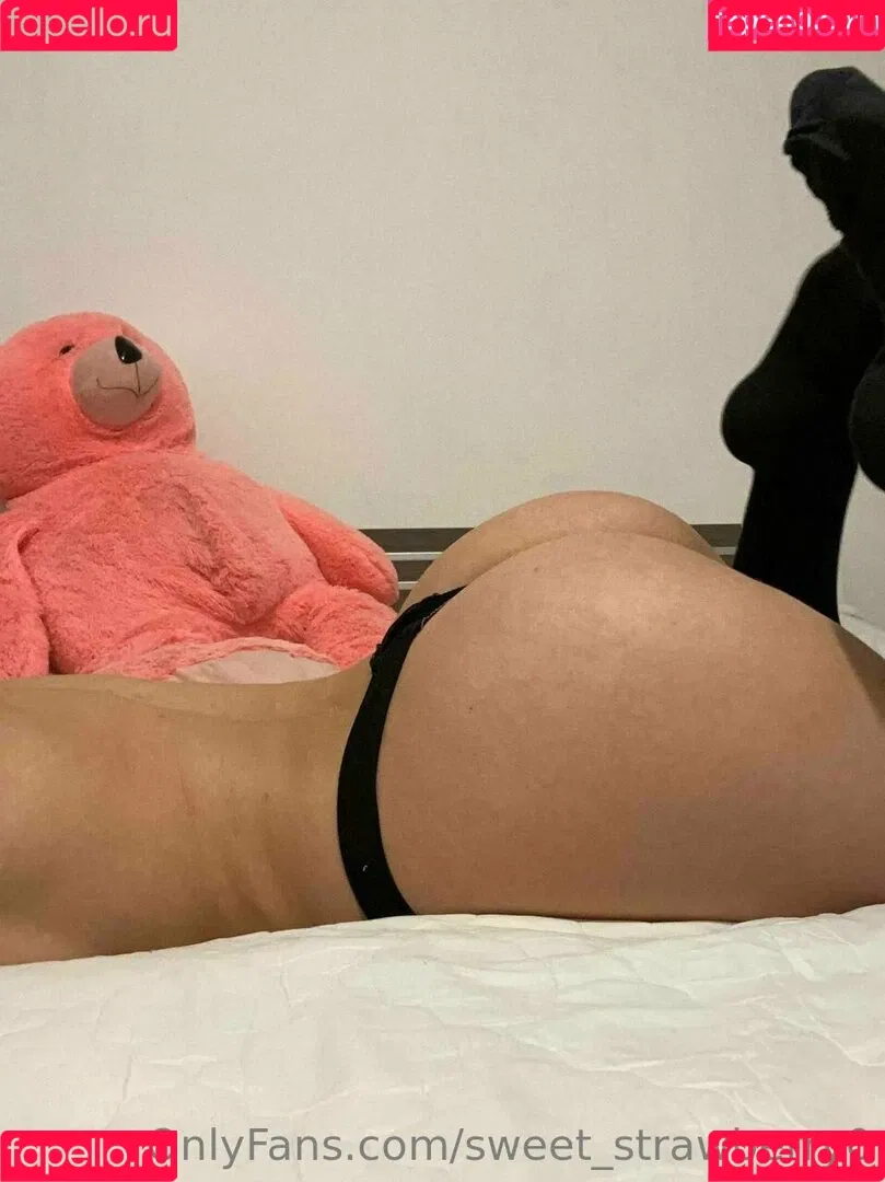 sweet_strawberry0 Onlyfans Photo Gallery 