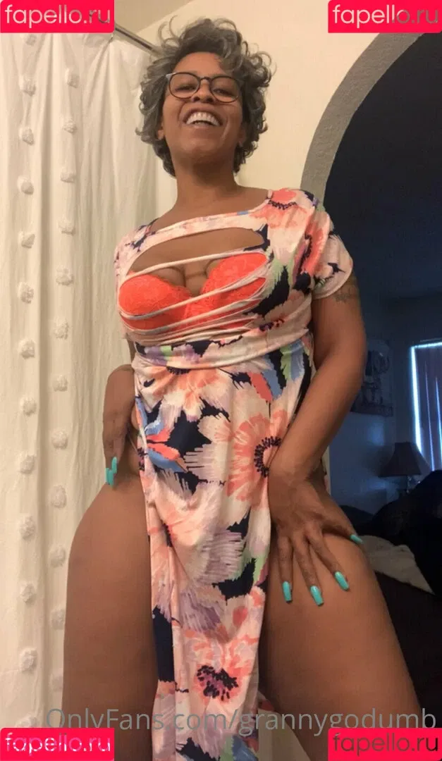 grannygodumb Onlyfans Photo Gallery 