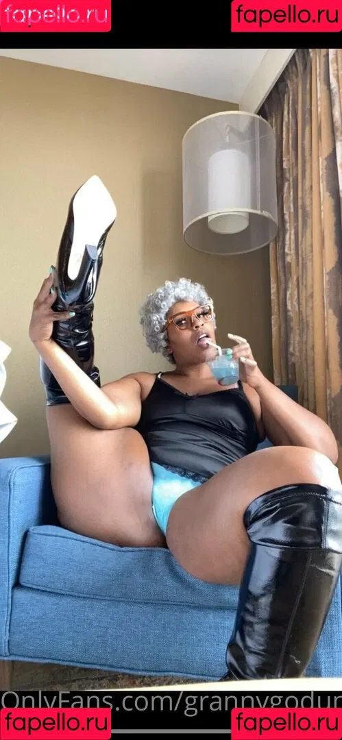 grannygodumb Onlyfans Photo Gallery 