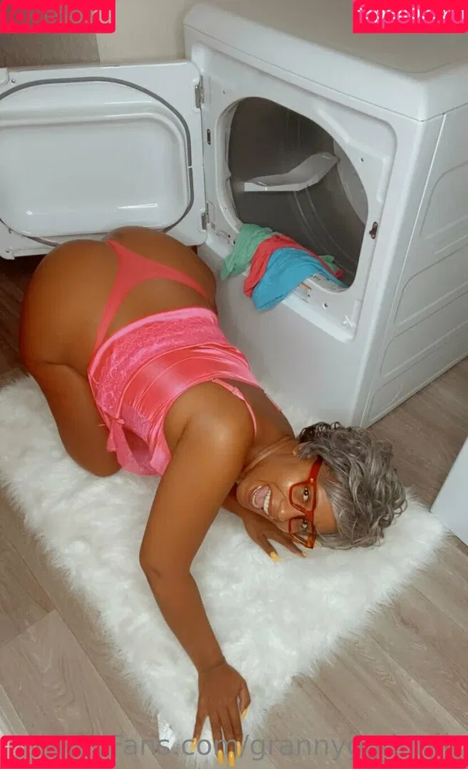grannygodumb Onlyfans Photo Gallery 