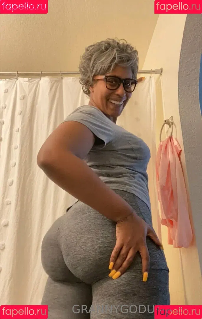 grannygodumb Onlyfans Photo Gallery 