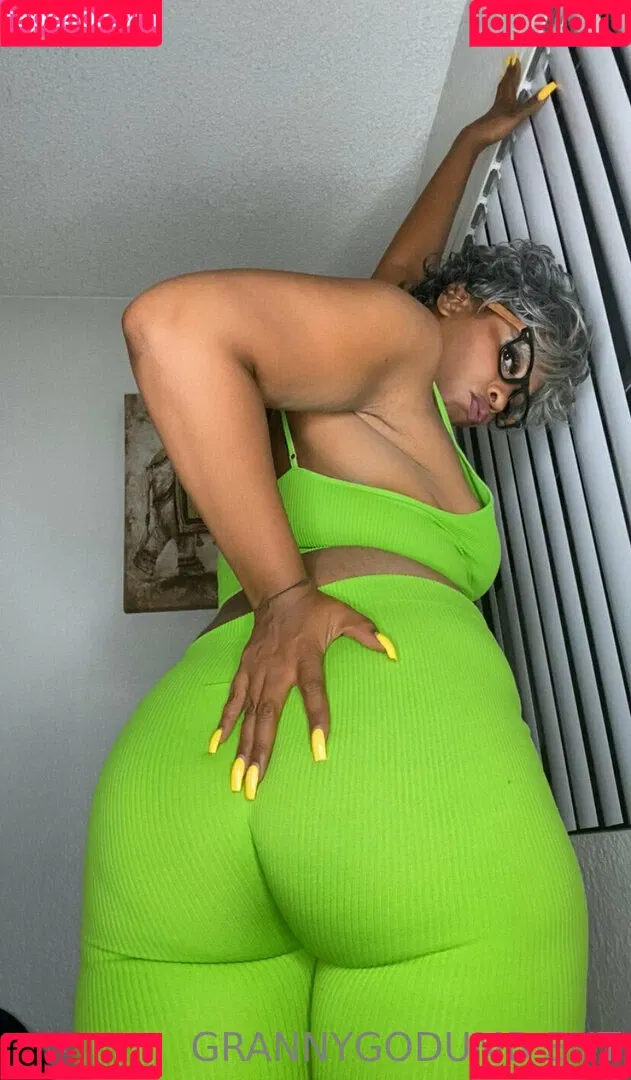 grannygodumb Onlyfans Photo Gallery 