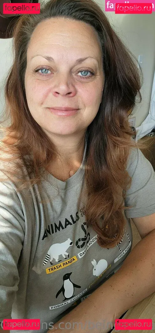 beingapara Onlyfans Photo Gallery 